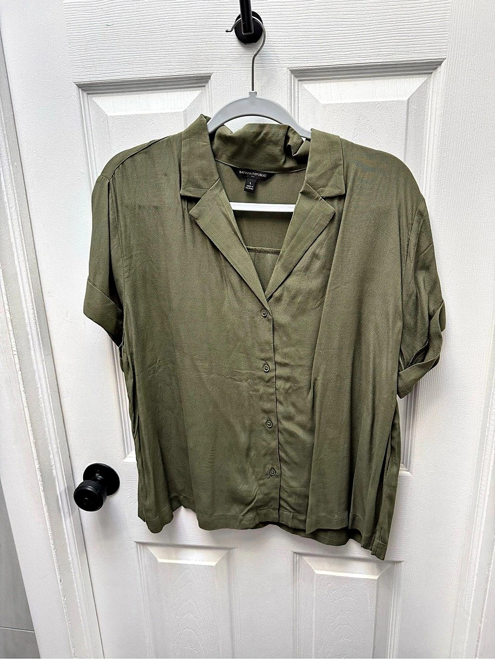 Banana Republic Short Sleeve Button Down in Green Size Large